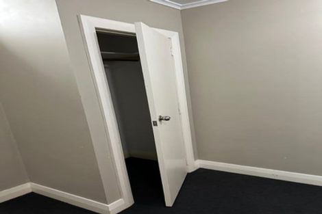 Photo of property in 3/133 Kelburn Parade, Kelburn, Wellington, 6012