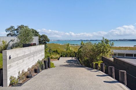 Photo of property in 6a Pine Ridge Terrace, Hauraki, Auckland, 0622