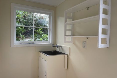 Photo of property in 8a Shanly Street, Waipawa, 4210