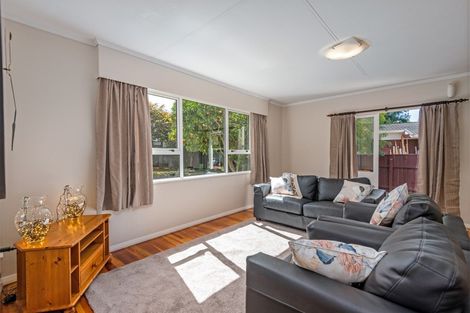 Photo of property in 27a Churchill Avenue, Hokowhitu, Palmerston North, 4410