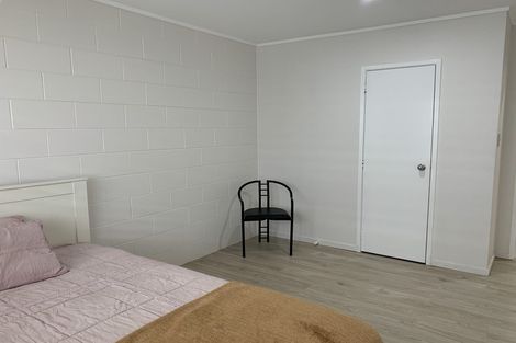 Photo of property in 2/112 Portage Road, New Lynn, Auckland, 0600