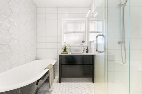 Photo of property in 6 Dell Way, Bucklands Beach, Auckland, 2014