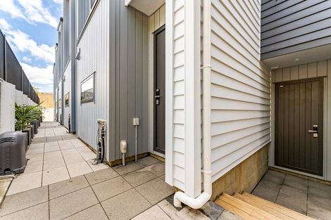 Photo of property in 15c Tabitha Crescent, Henderson, Auckland, 0612