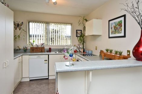 Photo of property in 65 Orlando Crescent, Waimairi Beach, Christchurch, 8083