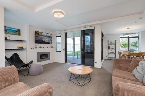 Photo of property in Vivaldi Apartments, 5/48 Marine Parade, Mount Maunganui, 3116