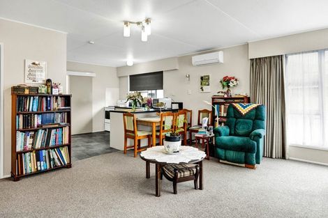 Photo of property in 15 Grey Street, Hawera, 4610