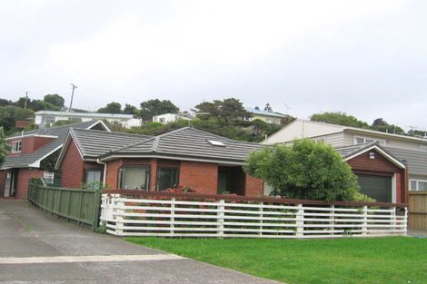 Photo of property in 221 Main Road, Tawa, Wellington, 5028