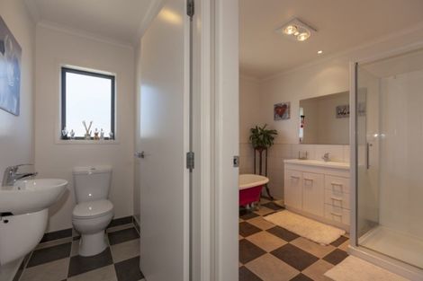 Photo of property in 27 Telford Way, Raumati Beach, Paraparaumu, 5032