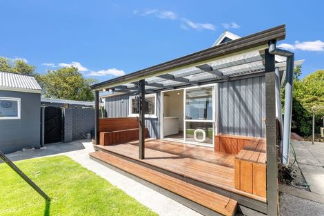 Photo of property in 62 Northcote Road, Northcote, Christchurch, 8052