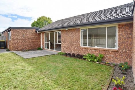 Photo of property in 2/19 Burdale Street, Riccarton, Christchurch, 8011