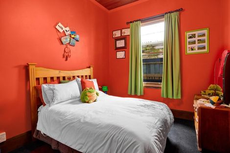 Photo of property in 54 Disraeli Street, Hawera, 4610