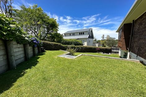 Photo of property in 2/51 Nigel Road, Browns Bay, Auckland, 0630