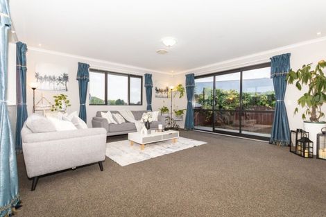 Photo of property in 55 Liberty Grove, Kelvin Grove, Palmerston North, 4414