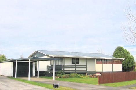 Photo of property in 4 Sequoia Place, Pukete, Hamilton, 3200