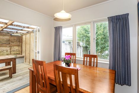 Photo of property in 4 Station Road, Pukekohe, 2120