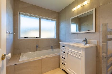 Photo of property in 4 Rutgers Place, Albany, Auckland, 0632