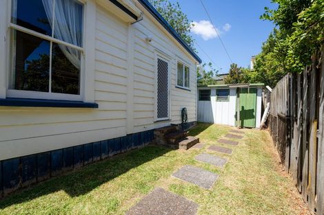 Photo of property in 72 Hinemoa Street, Birkenhead, Auckland, 0626
