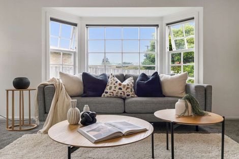 Photo of property in 10 Jarmey Place, Mangakakahi, Rotorua, 3015