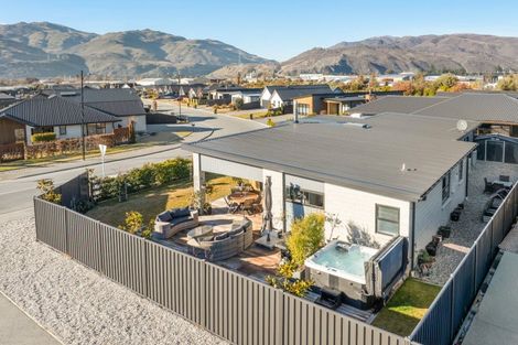 Photo of property in 1 Smitham Drive, Cromwell, 9310