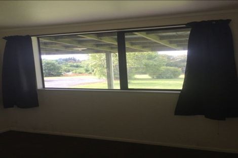 Photo of property in 21 Ongo Road, Hunterville, 4730