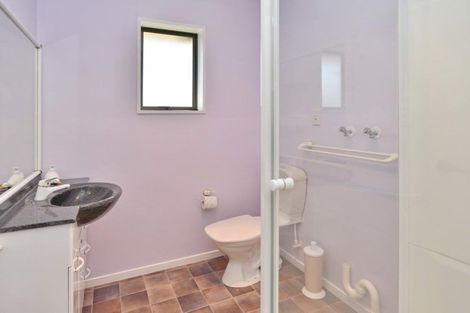 Photo of property in 10 Mclean Place, Woodend, 7610