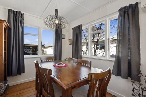 Photo of property in 8a Farnworth Avenue, Holdens Bay, Rotorua, 3010