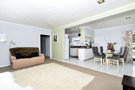 Photo of property in 93 Riverpark Crescent, Henderson, Auckland, 0610