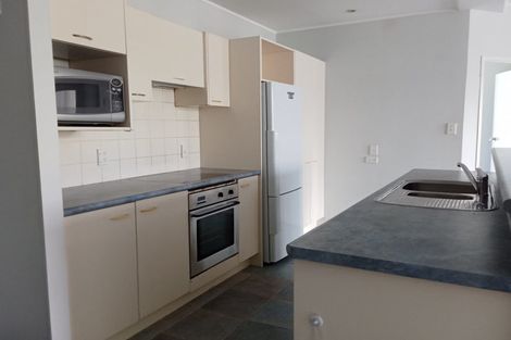 Photo of property in Grandstand Apartments, 37/80 Kent Terrace, Mount Victoria, Wellington, 6011