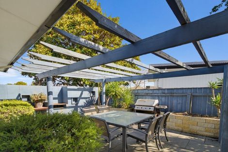 Photo of property in 63 Lanark Crescent, Tamatea, Napier, 4112