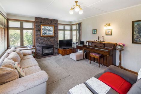 Photo of property in 36 Pukepapa Road, Marton, 4710