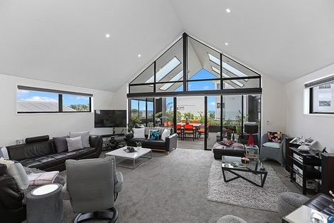 Photo of property in 39 Buller Street, New Plymouth, 4310