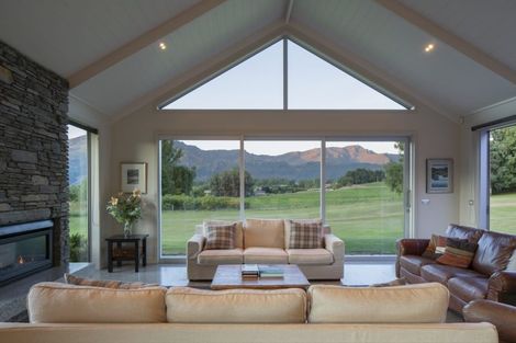 Photo of property in 122 Slope Hill Road, Lake Hayes, Queenstown, 9371