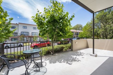 Photo of property in 1/124 Stancombe Road, Flat Bush, Auckland, 2016