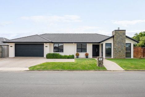 Photo of property in 2 Oderings Place, Huntington, Hamilton, 3210