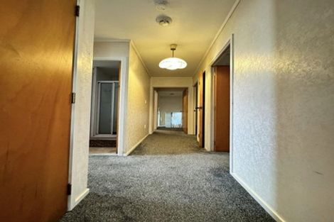 Photo of property in 16 Cottrell Place, Clendon Park, Auckland, 2103