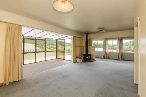 Photo of property in 5 Turners Road, Waikawa, Picton, 7220