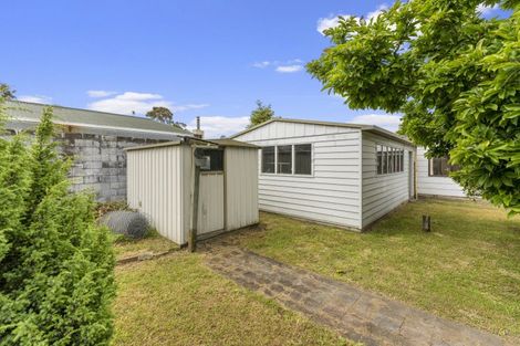 Photo of property in 11 Ferndale Place, Feilding, 4702