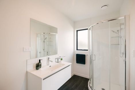 Photo of property in 3 Cypress Way, Levin, 5510