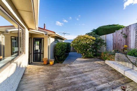 Photo of property in 39 Shandon Road, Vauxhall, Dunedin, 9013