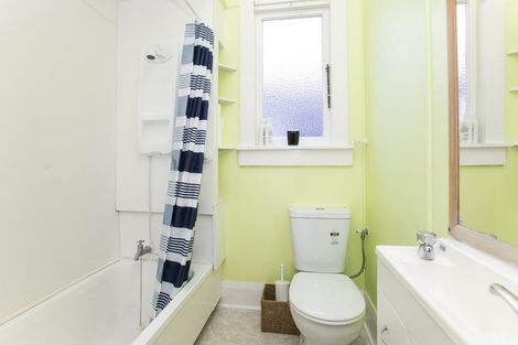 Photo of property in 6 Iranui Road, Inner Kaiti, Gisborne, 4010