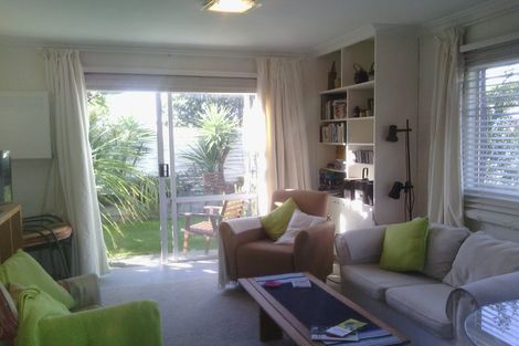 Photo of property in 65 Moana Street, Otaki Beach, Otaki, 5512