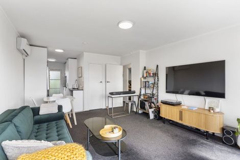 Photo of property in 9/14 Seaview Terrace, Mount Albert, Auckland, 1025