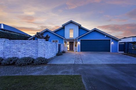 Photo of property in 8 Excalibur Place, Burwood, Christchurch, 8083