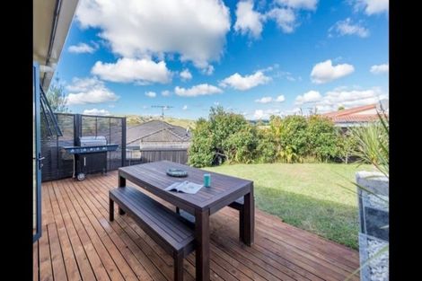Photo of property in 3 Amberly Rise, Helensville, 0800
