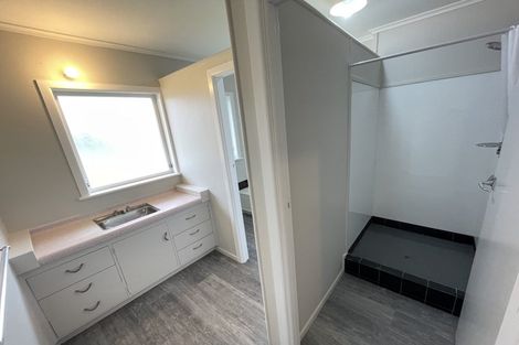 Photo of property in 222 Te Atatu Road, Te Atatu South, Auckland, 0610