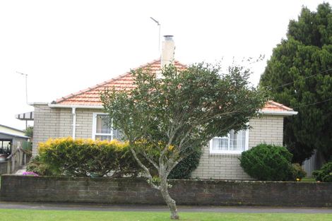 Photo of property in 18 Maranui Street, Welbourn, New Plymouth, 4310