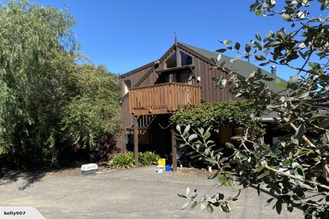 Photo of property in 60 Cheriton Road, Mellons Bay, Auckland, 2014