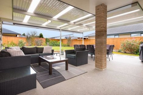 Photo of property in 26 Jelas Drive, Riverhead, 0820