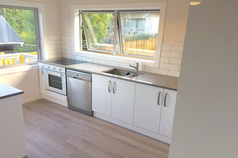 Photo of property in 1/54 Carlisle Road, Browns Bay, Auckland, 0630