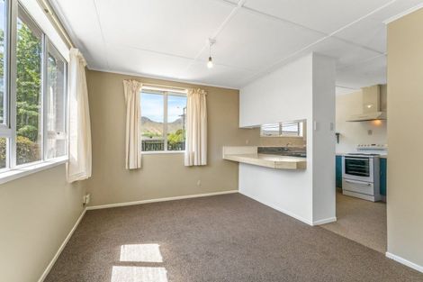 Photo of property in 2 Park Lane, Omarama, 9412